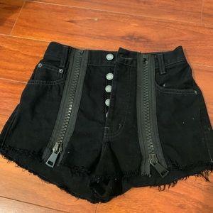 Lf shorts size 25